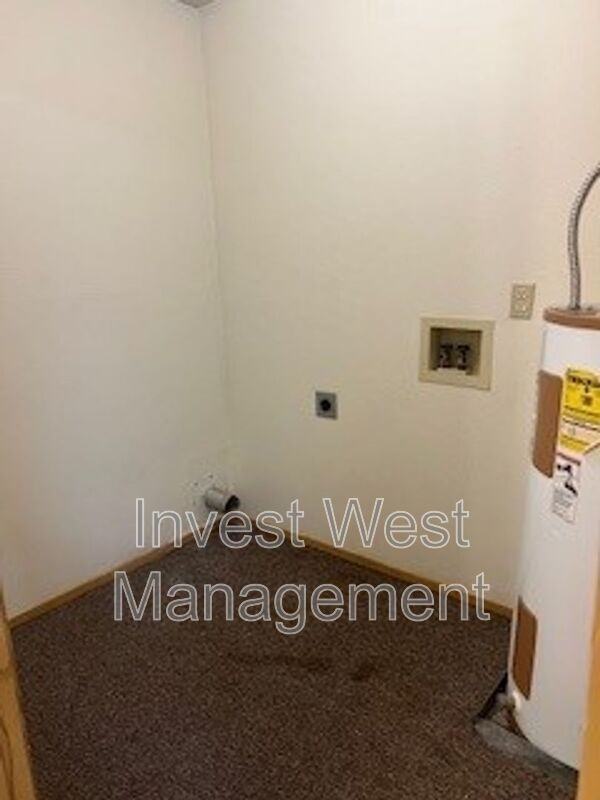 12514 Sestreet #B13 - Photo 5 of 8