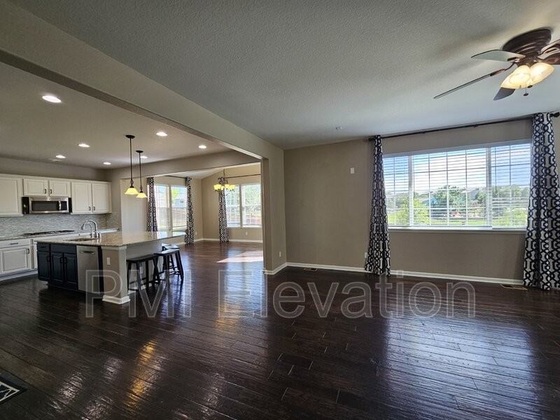 22498 E Bellewood Dr - Photo 3 of 35