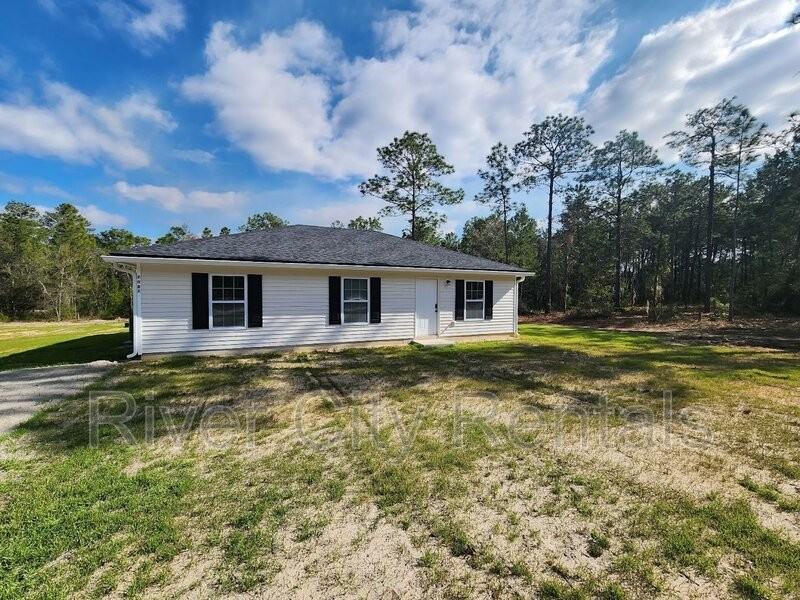 7083 Stetson St - Photo 2 of 16