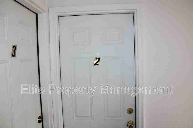 1529 Oakshire Ln #2 - Photo 2 of 9