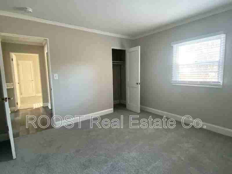 111 W Harding Rd - Photo 3 of 18