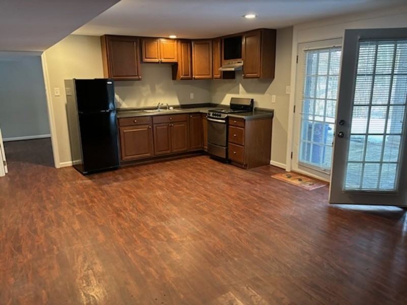 1011 Rolandvue Rd - Photo 2 of 10