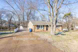 111 Daniels Dr - Photo 1 of 1