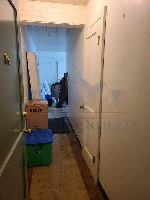 305 S 10th St #18 - Photo 2 of 9
