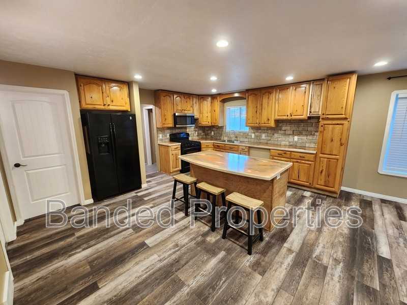 3147 W North Plain City Rd - Photo 3 of 23