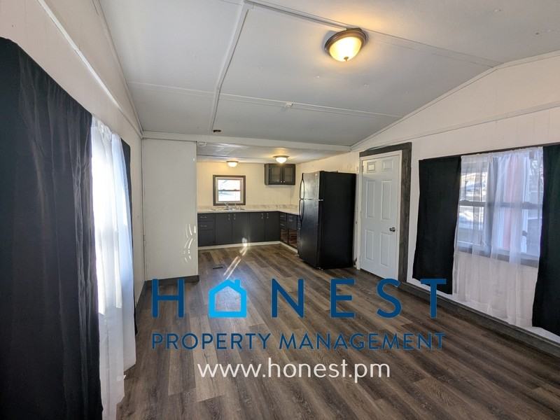 19 West St - Photo 3 of 23