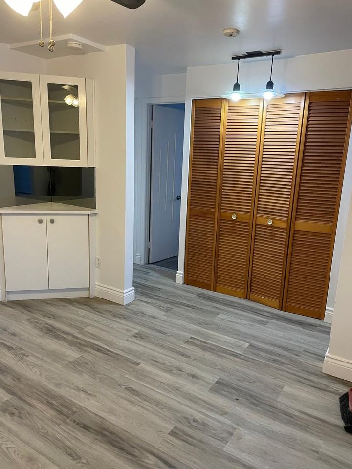 2463 Rue Saint-Georges #2 - Photo 3 of 23