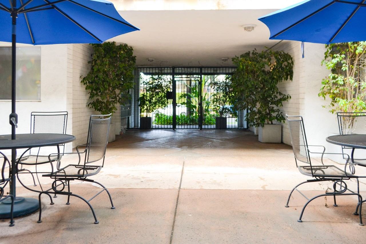 Waring Arms Apartments - Photo 2 of 4