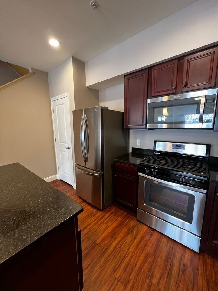 SMSDC - 109 Churchill Street - Photo 7 of 48