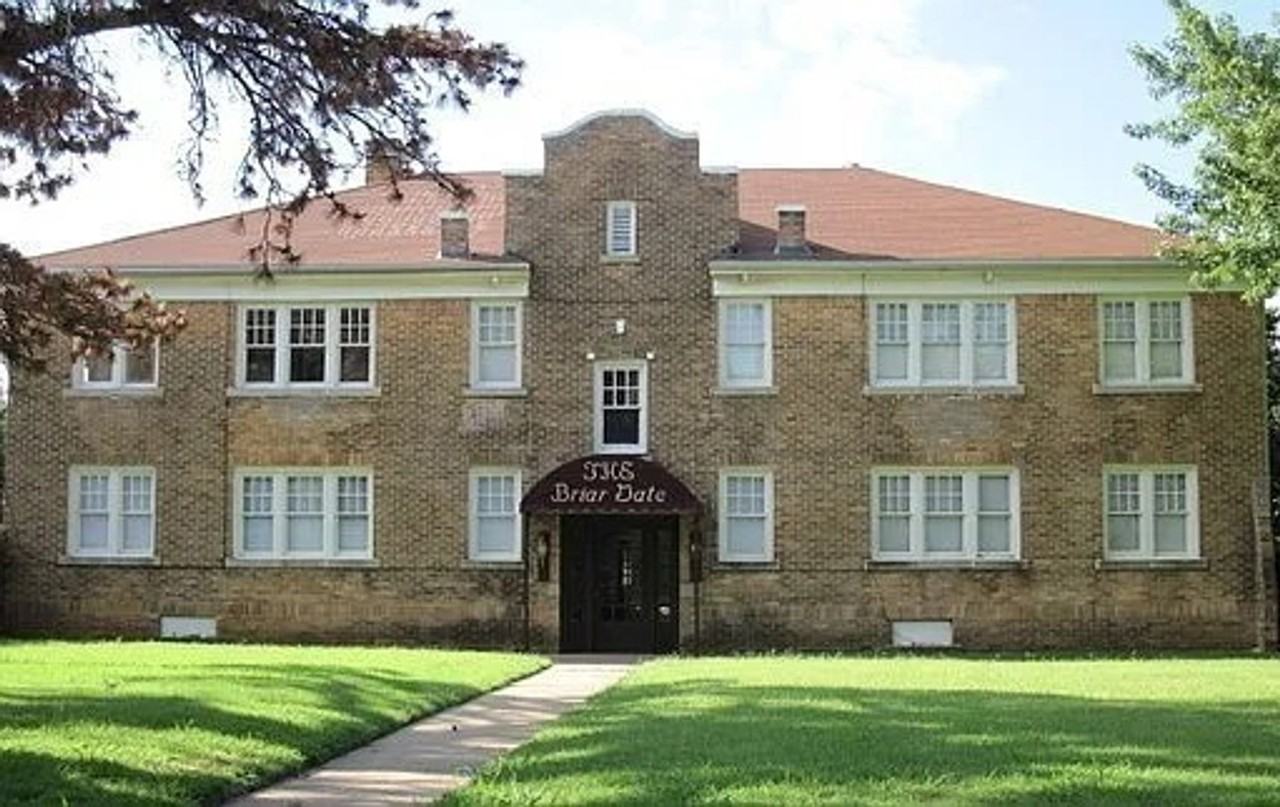 1712 N Indiana Ave - Photo 2 of 14