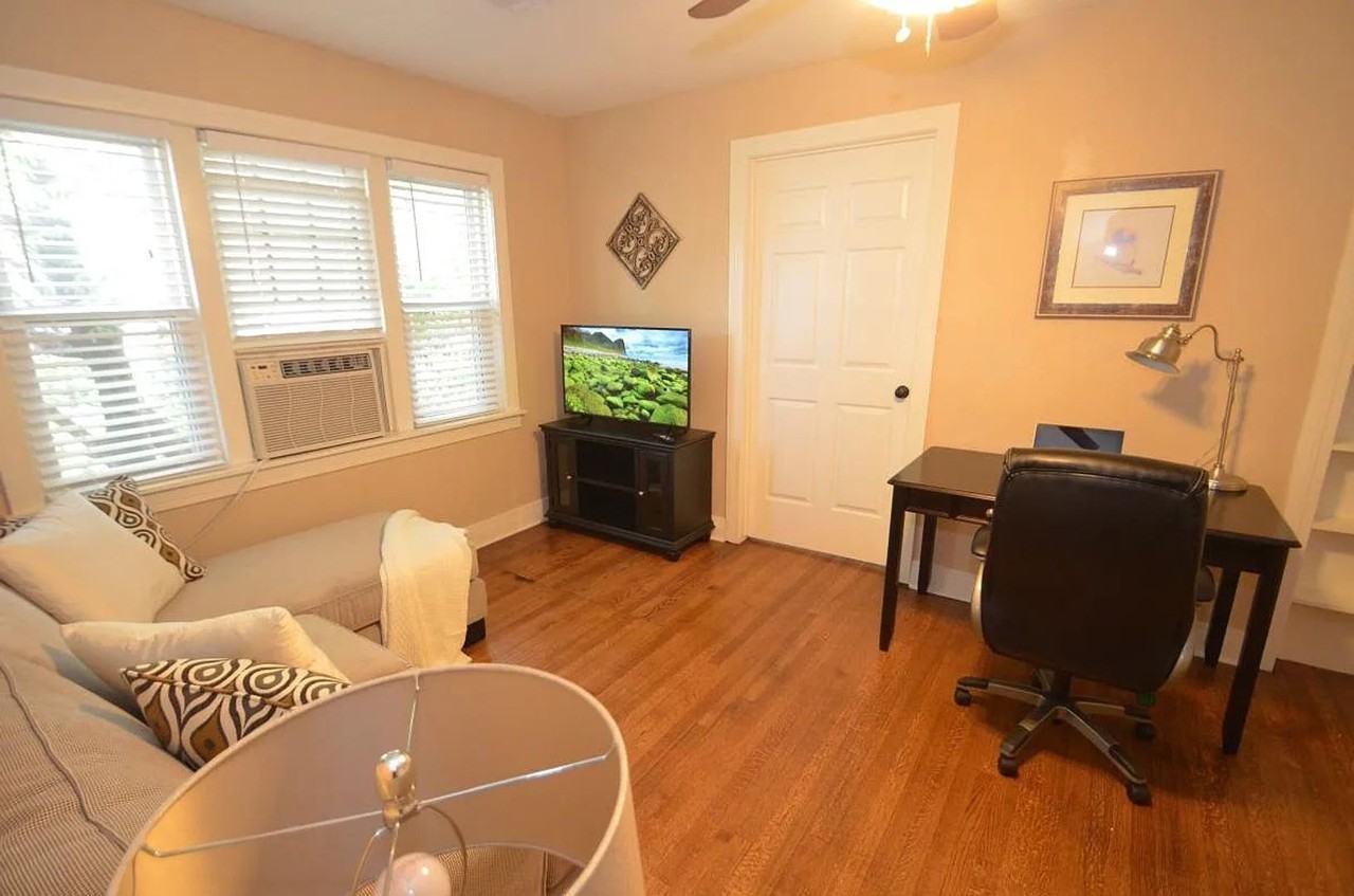 1712 N Indiana Ave - Photo 4 of 14