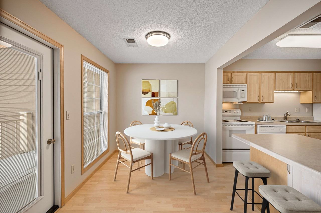 Parkwood Heights Apartments - Photo 5 of 28