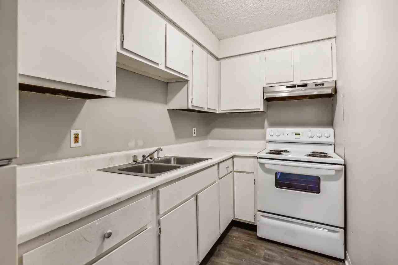 Northfield Manor Apartments - Photo 2 of 37