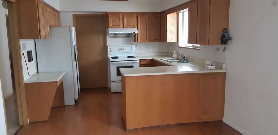 5608 Lanark St - Photo 4 of 18