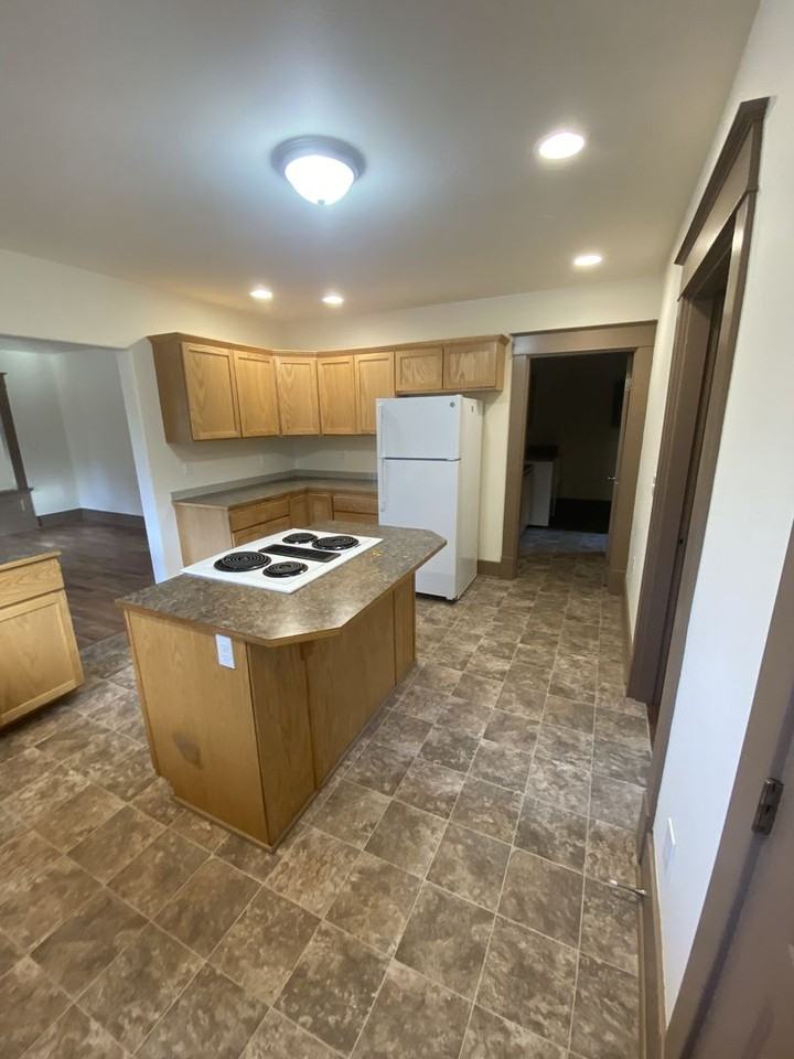 29607 Old State Route 9 Ne - Photo 2 of 24