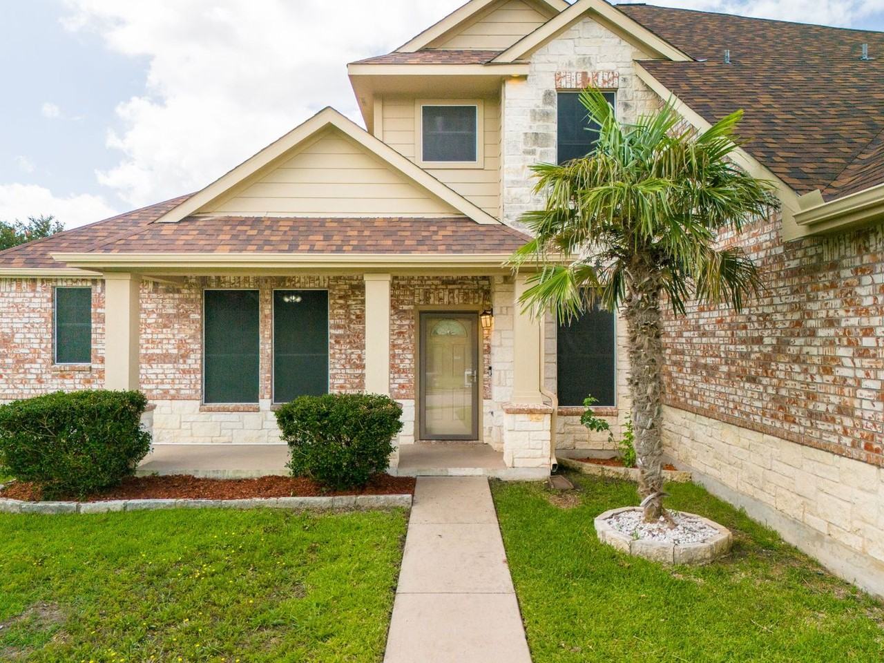 5908 Mosaic Trl - Photo 2 of 40
