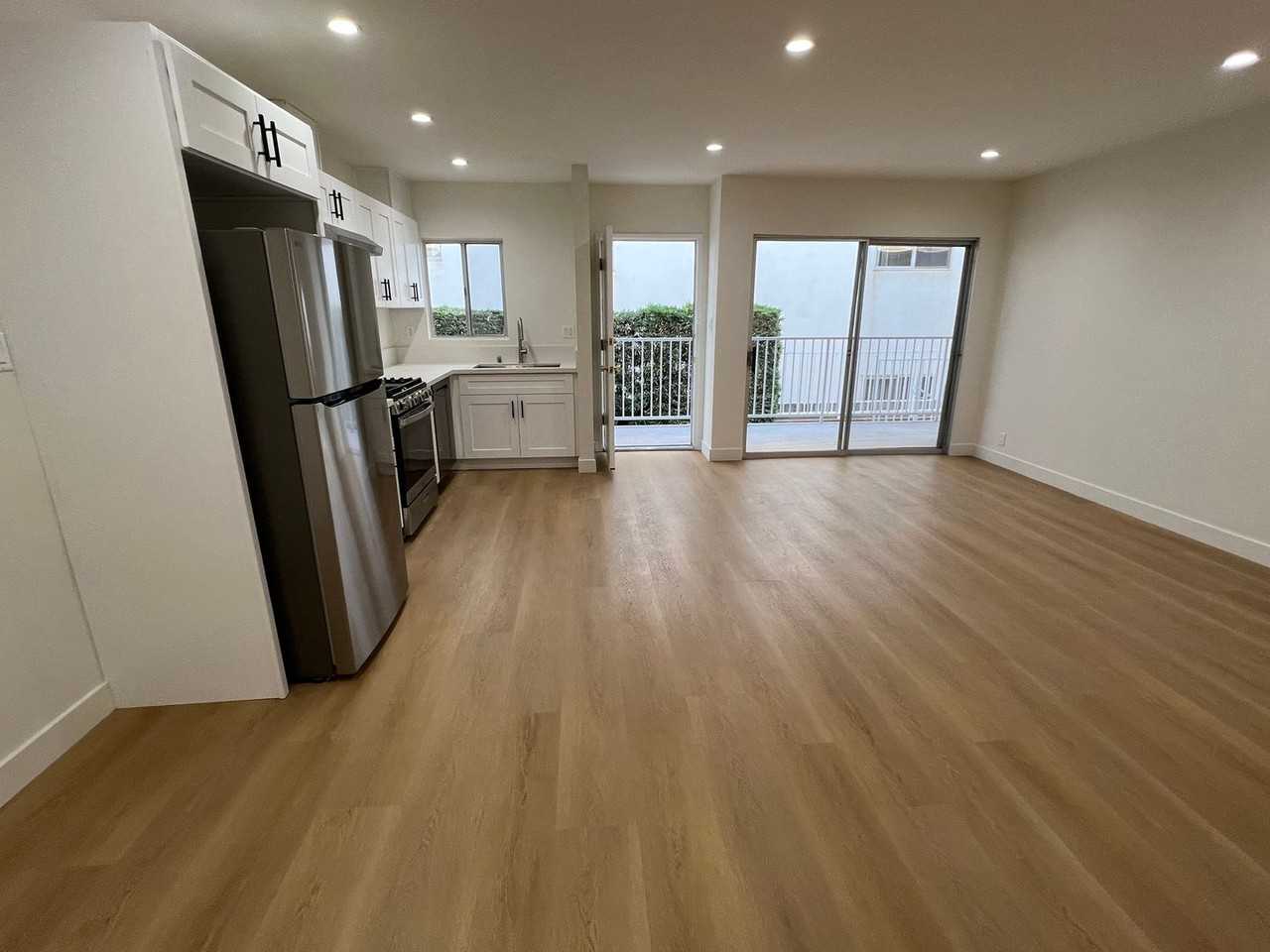 1325 Amherst Ave. - Photo 2 of 28