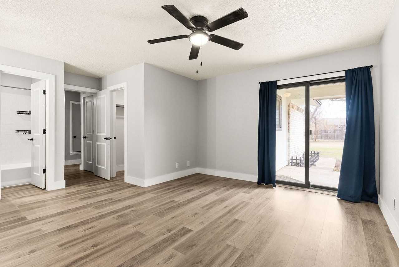 2606 Lake Rd - Photo 6 of 17