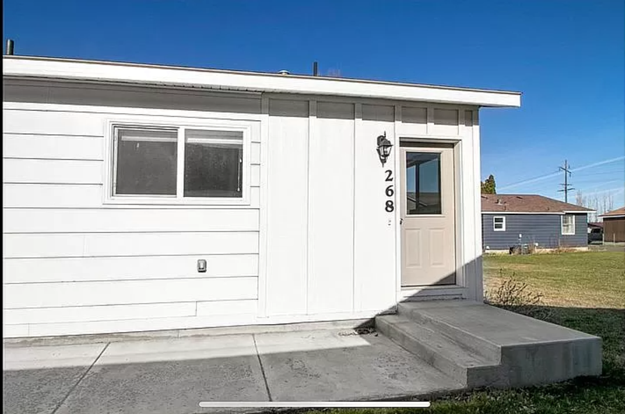 268 W 1st N - Photo 3 of 16