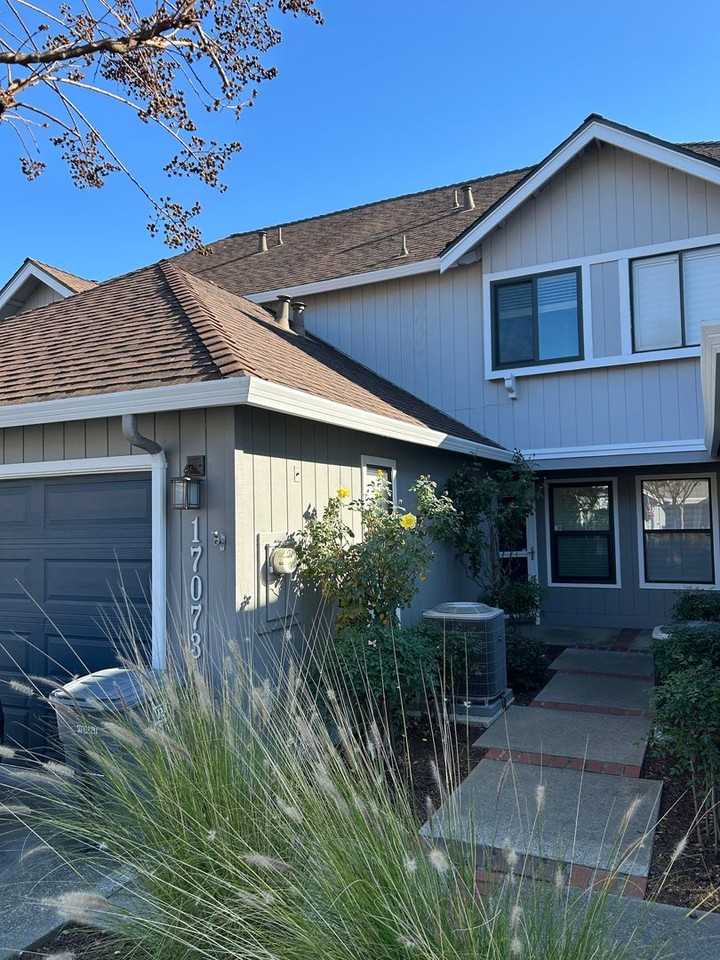 17073 Creekside Cir - Photo 2 of 21