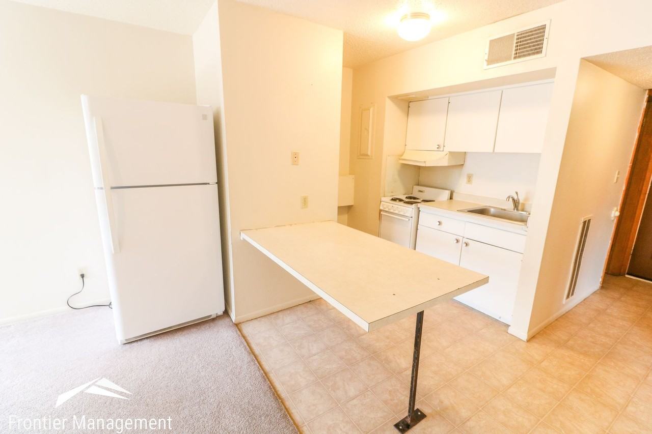 1500 McCain Ln - Photo 7 of 10