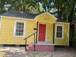featured image of 321 Edwards St