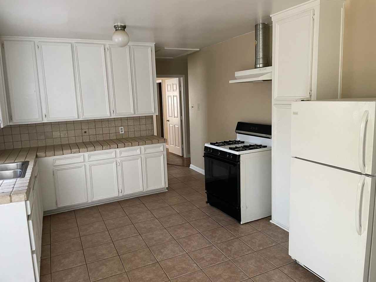 255 Palmyra St - Photo 2 of 7