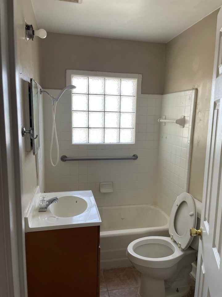 255 Palmyra St - Photo 7 of 7