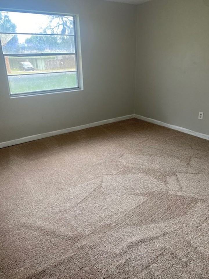 108 Bonita Rd - Photo 5 of 16