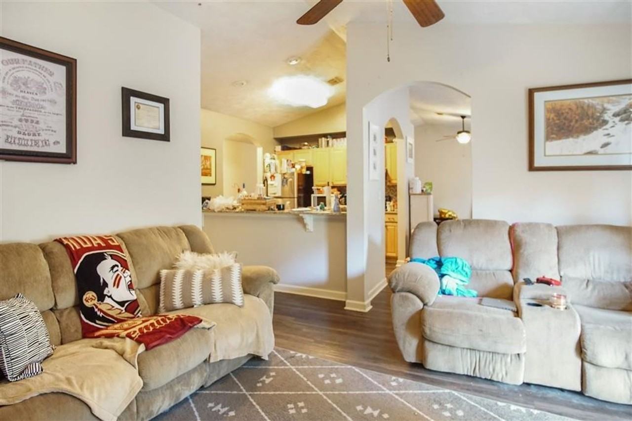 1913 Devra Dr - Photo 3 of 9