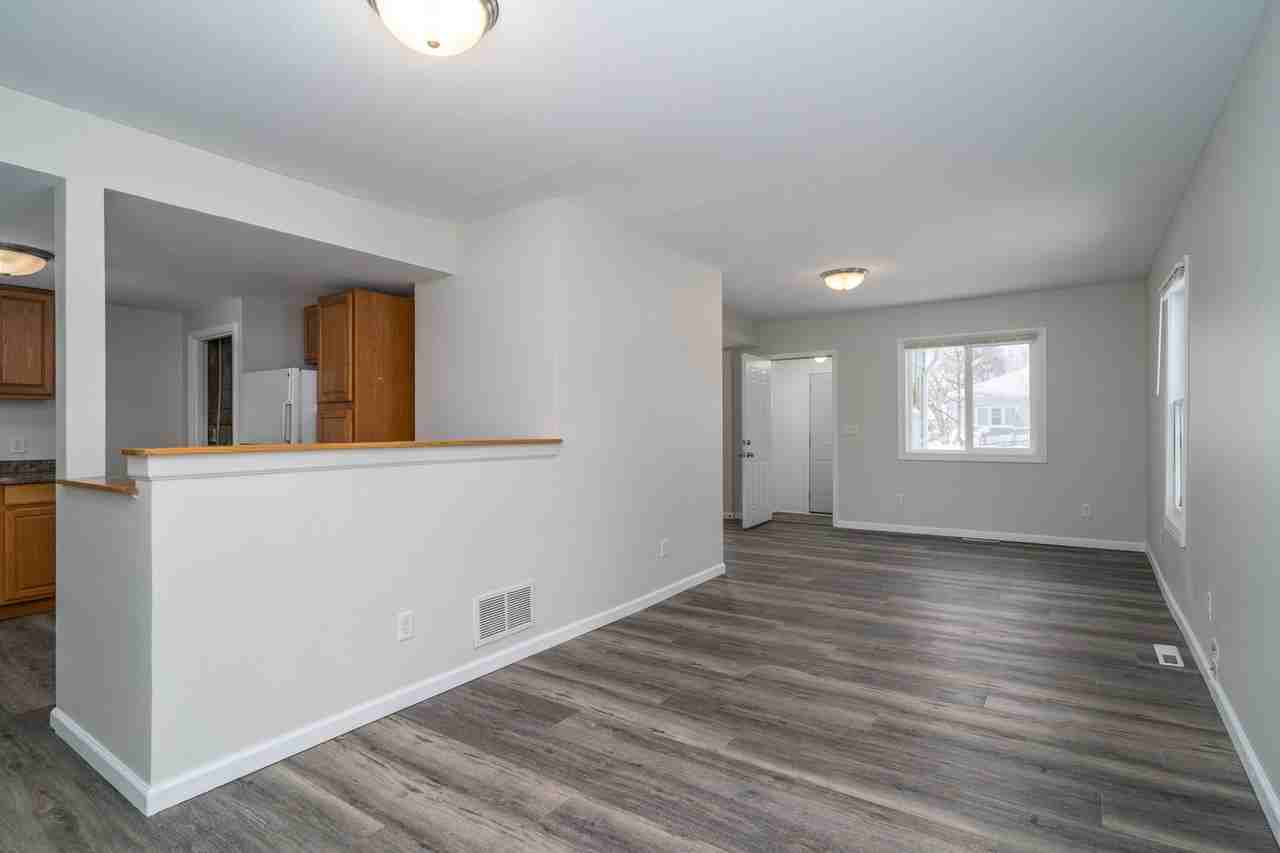 625 7th Ave S - Photo 3 of 22