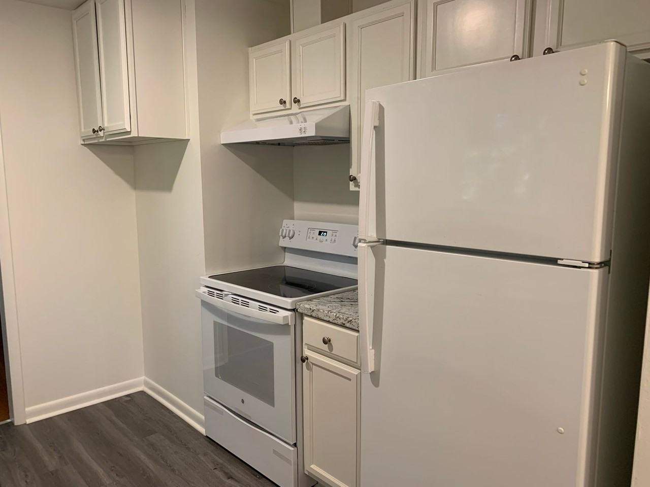 2435 Glascock St - Photo 4 of 19