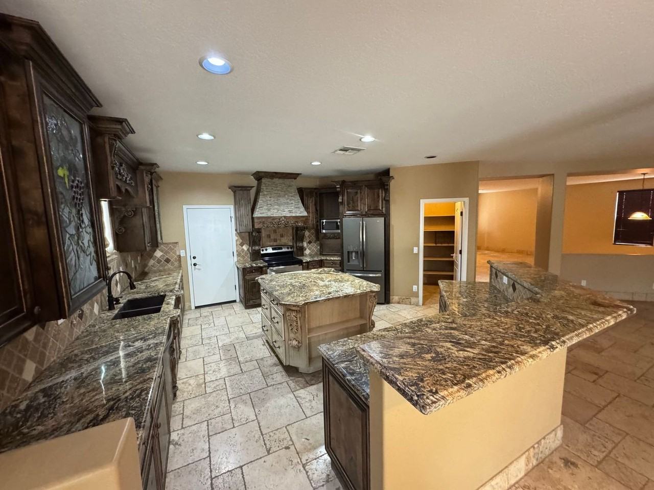 3458 E Merrill Ave - Photo 5 of 43