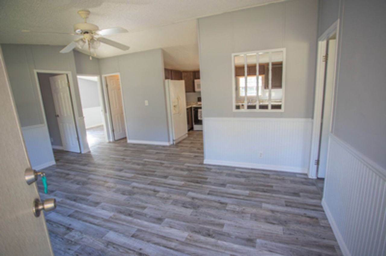 234 N Helmers Ave - Photo 3 of 16