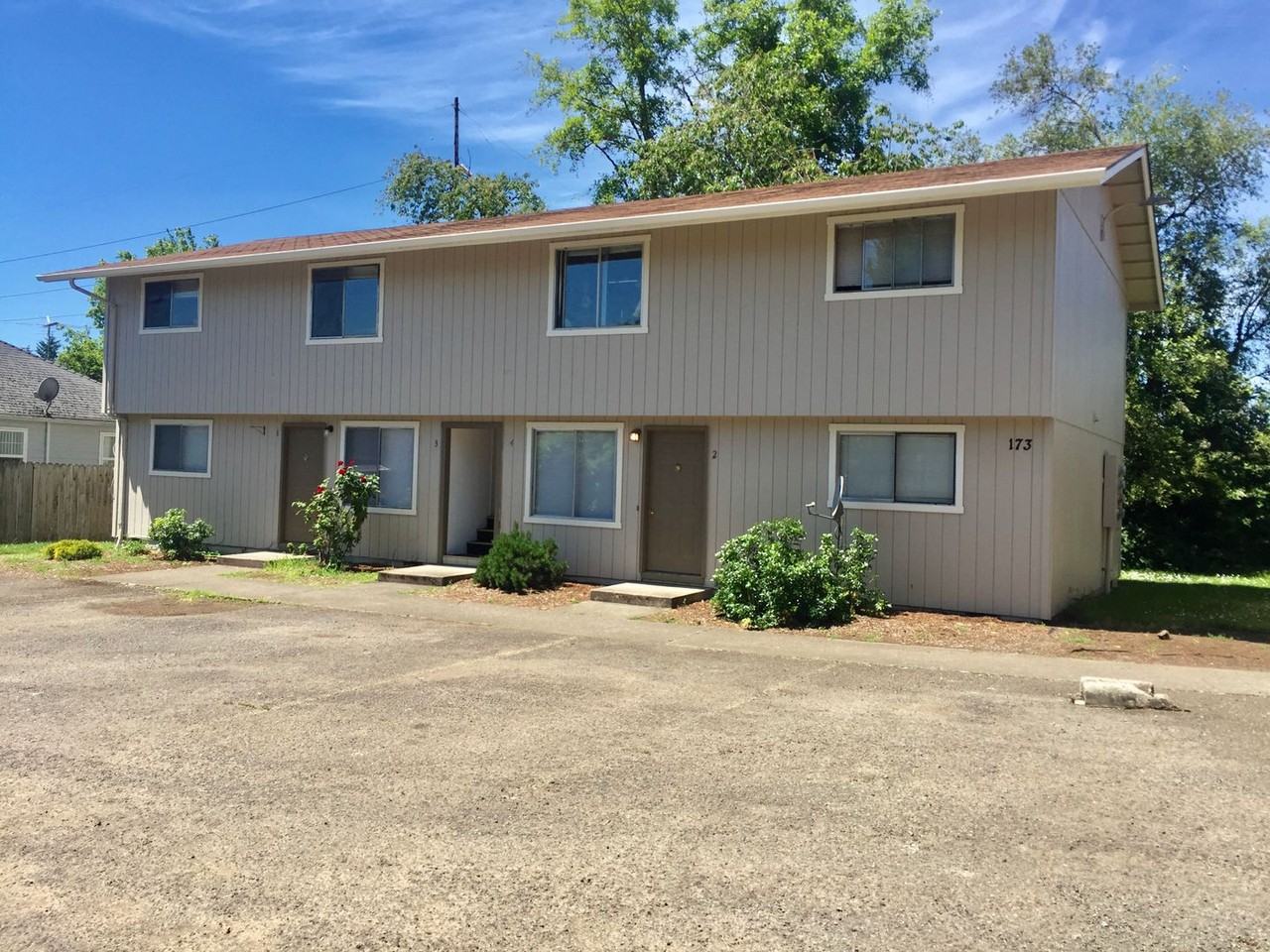 177 W C St #7 - Photo 7 of 17