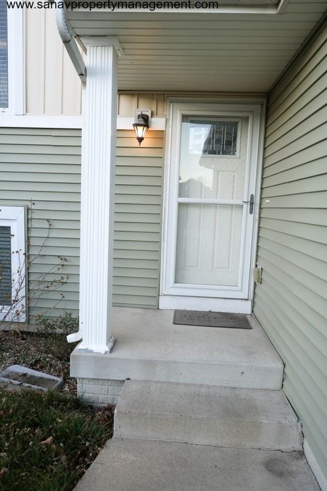 900 34th St Sw - Photo 3 of 28