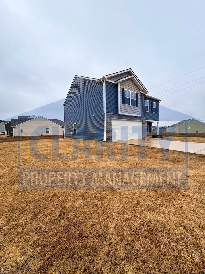 187 Lindsell Rd - Photo 4 of 33