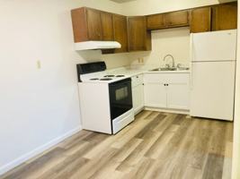 featured image of 103 E 7th Ave