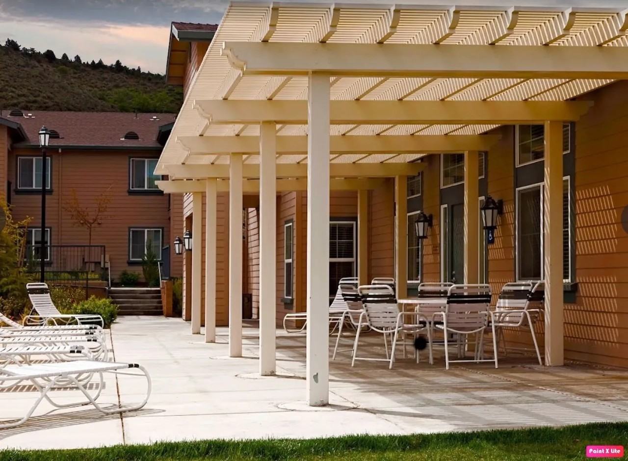 Emerald Pointe Apartments - Photo 6 of 7