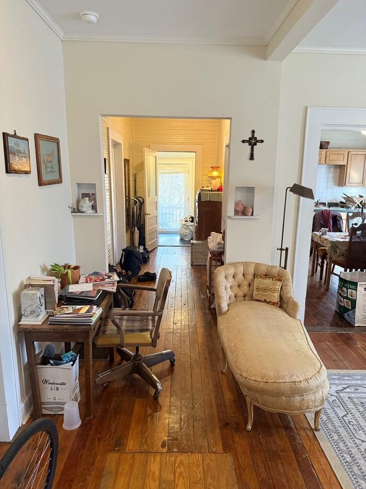 734 Barber St - Photo 2 of 17