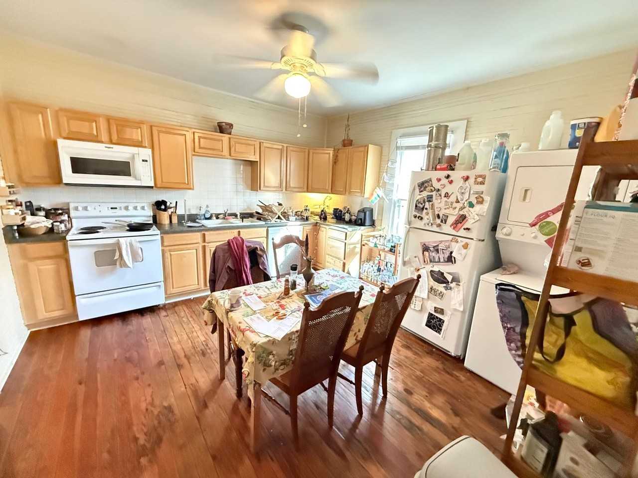 734 Barber St - Photo 4 of 17