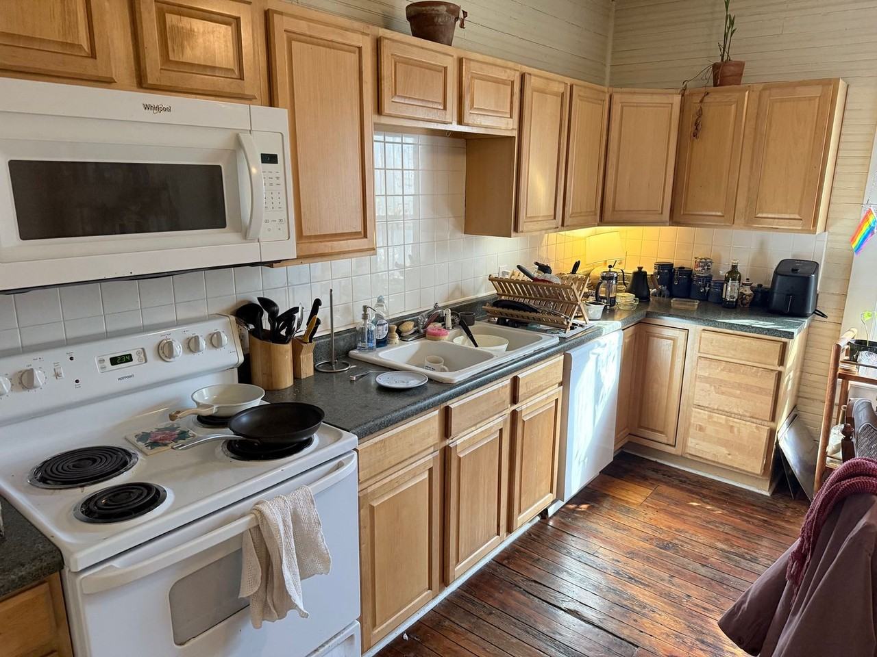 734 Barber St - Photo 5 of 17