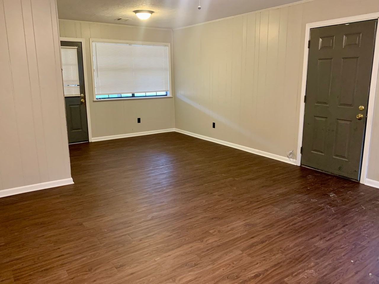 309 Bradford Dr - Photo 3 of 15