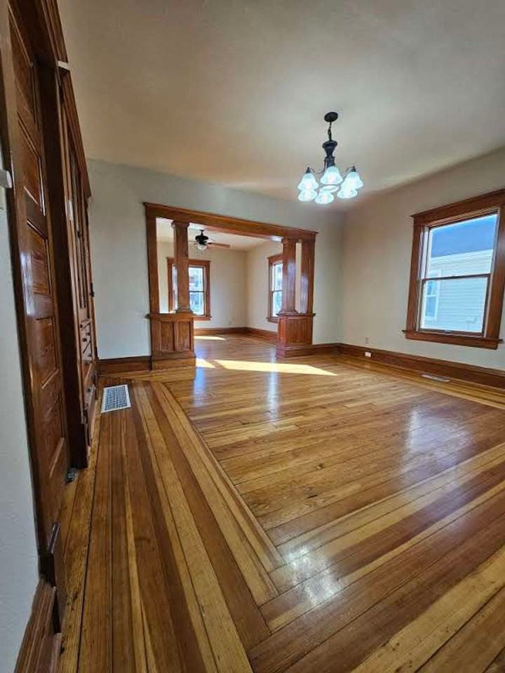 605 E 2nd St - Photo 7 of 37