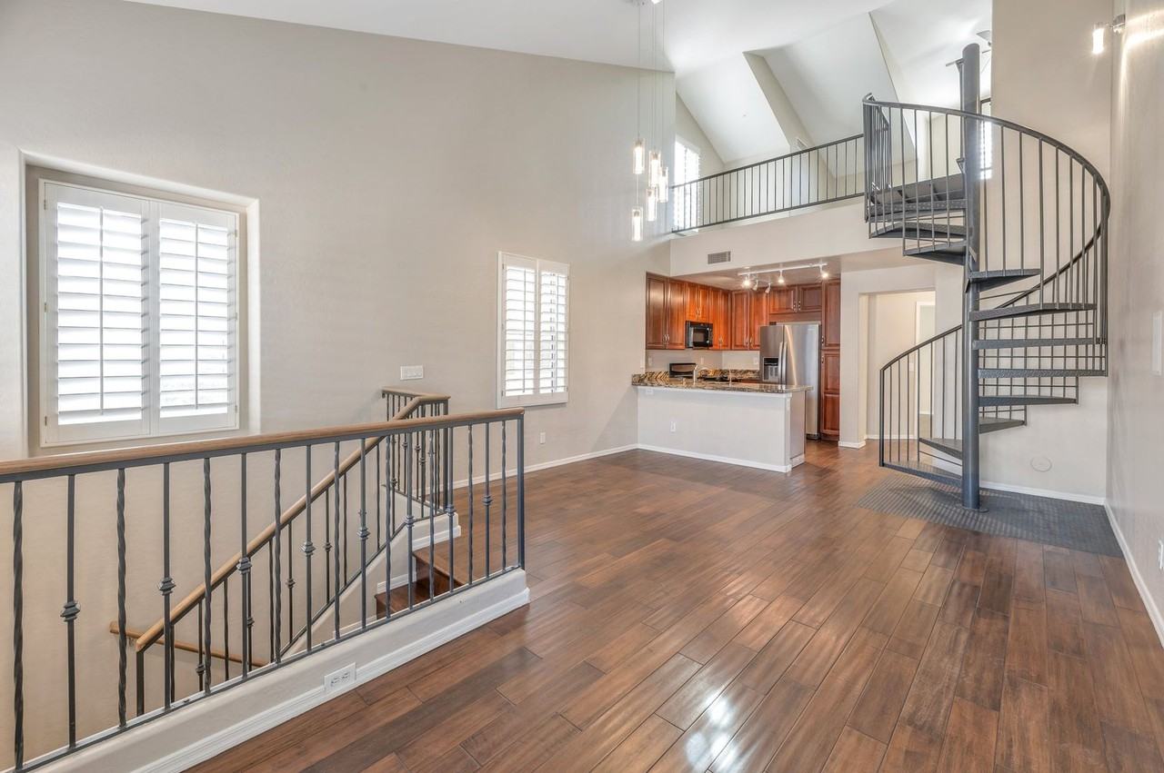 965 W Wendy Way - Photo 3 of 15