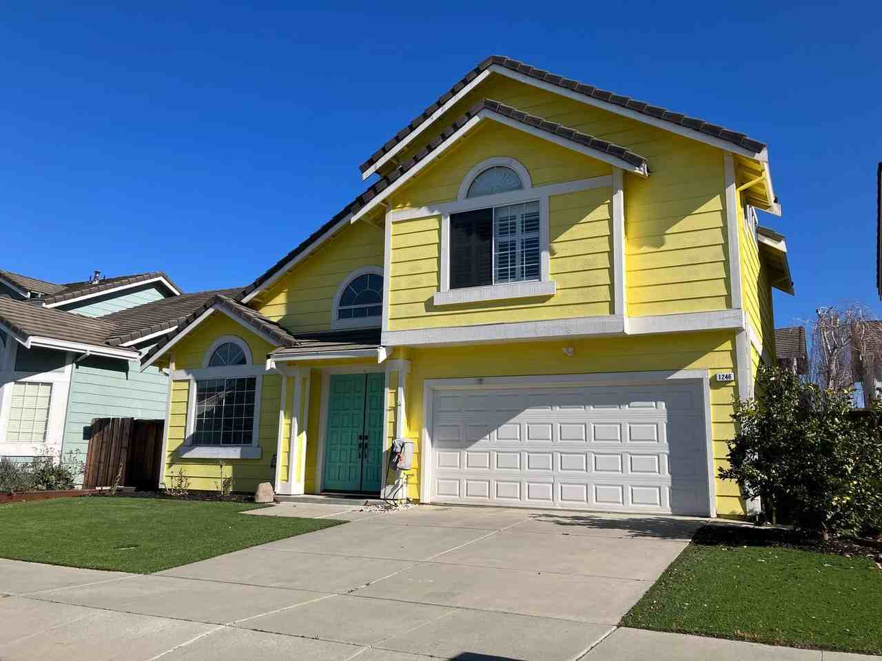 1246 Littleton Dr - Photo 3 of 32