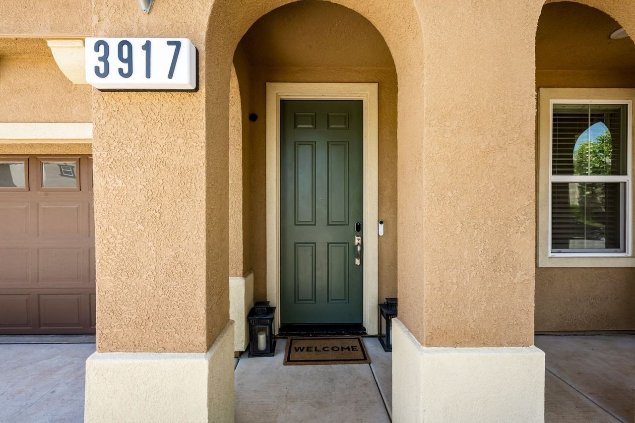 3917 Aristotle Cir - Photo 6 of 50