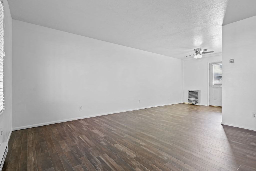 Twin Creek - Photo 4 of 37