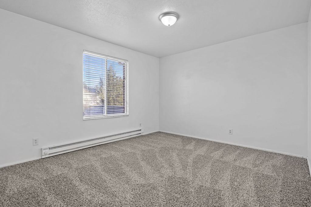 Twin Creek - Photo 7 of 37