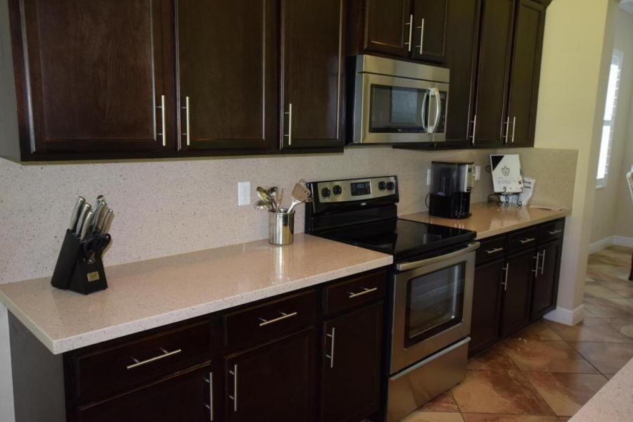 2106 Belcara Ct - Photo 3 of 19
